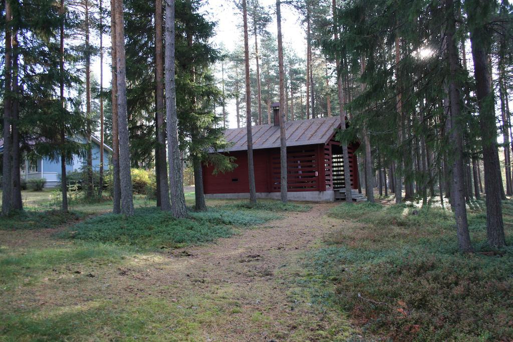 Hotel Lohijaerven Eraekeskus Lohijärvi Esterno foto